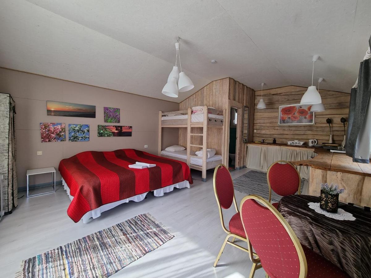 Viesu Nams Vecmuiza Hotel Tūja Kültér fotó