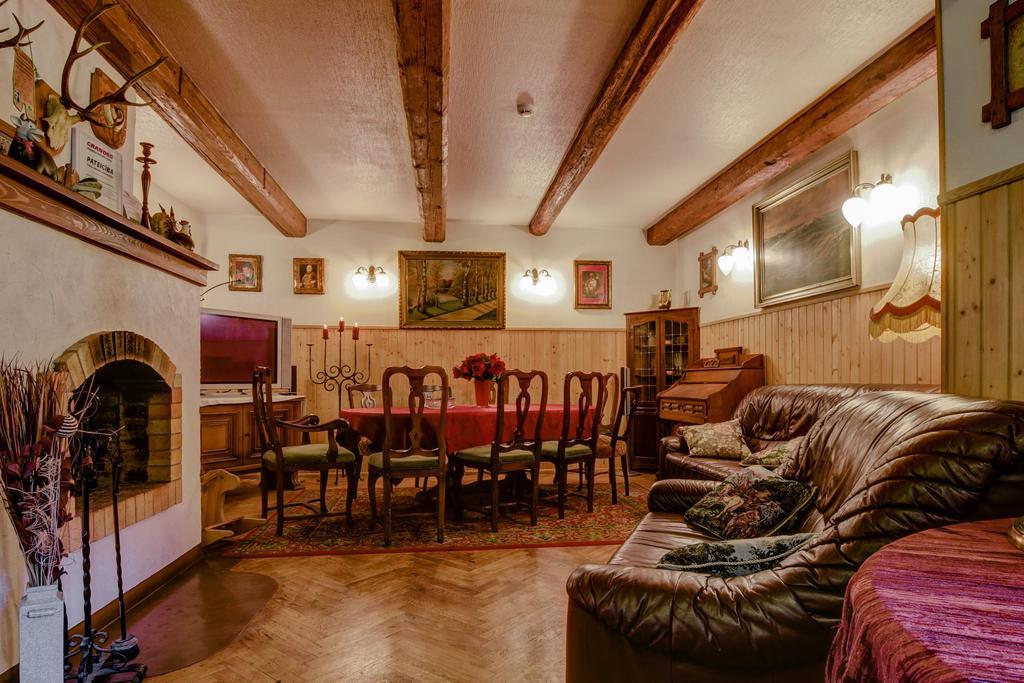 Viesu Nams Vecmuiza Hotel Tūja Kültér fotó