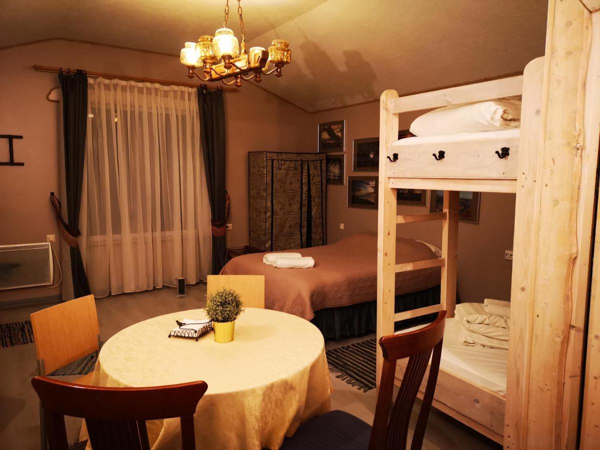 Viesu Nams Vecmuiza Hotel Tūja Kültér fotó